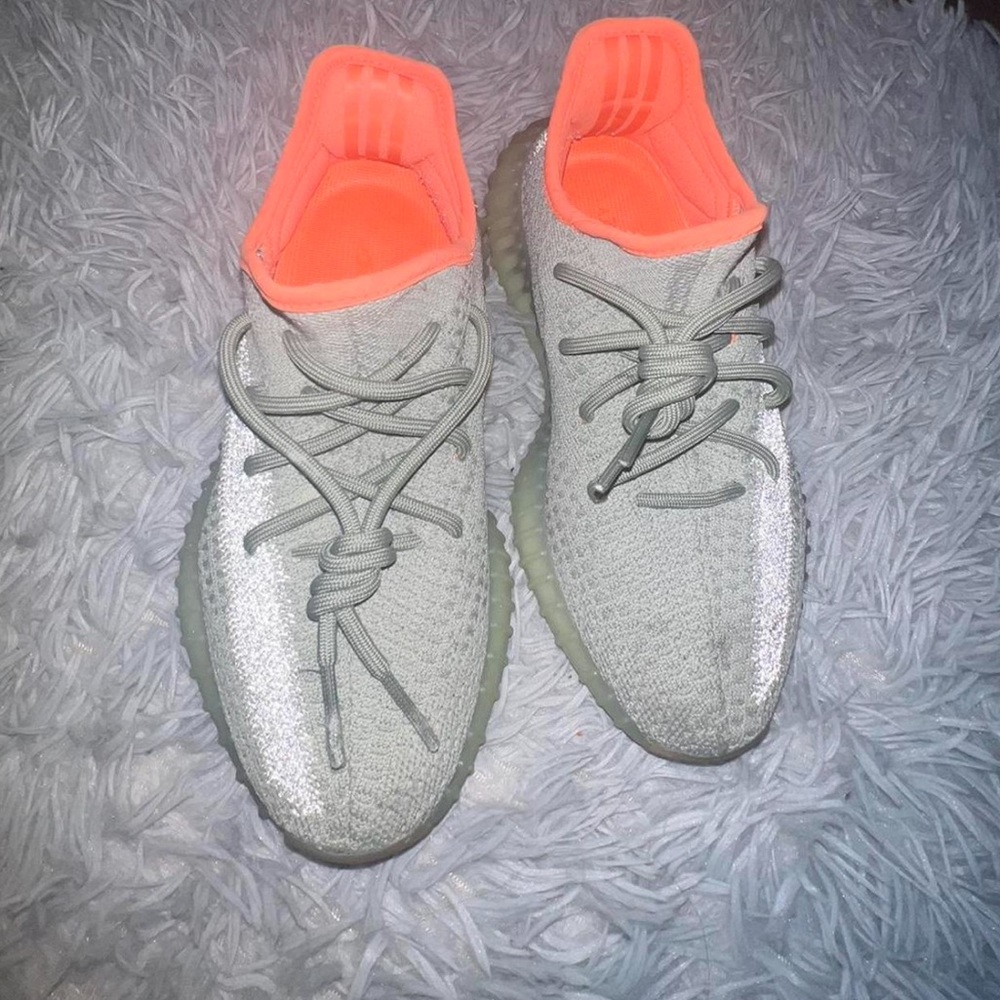Yeezy desert sage 🏜️